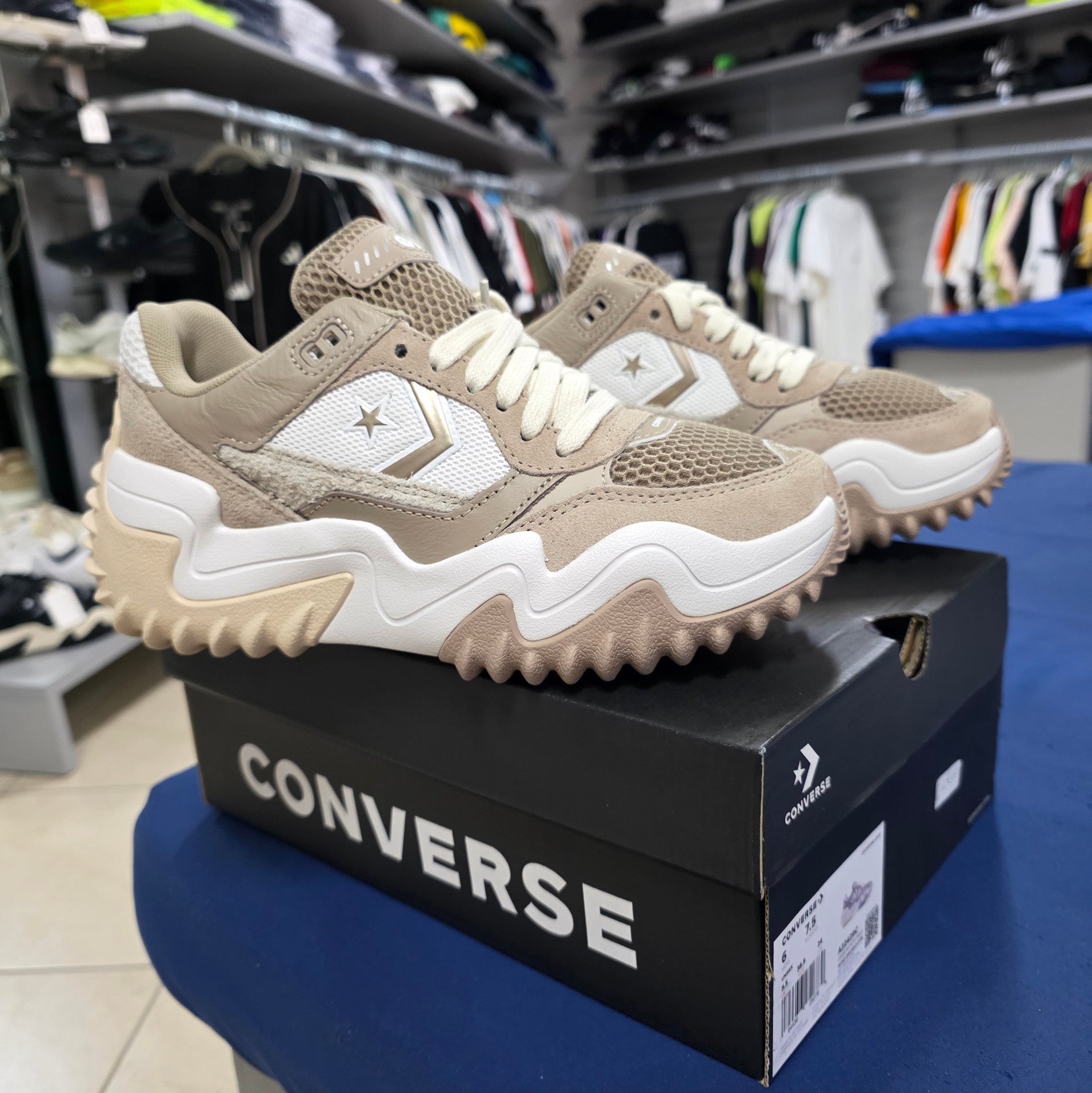 Converse WAVE MOTION TRAINER - BEIGE
