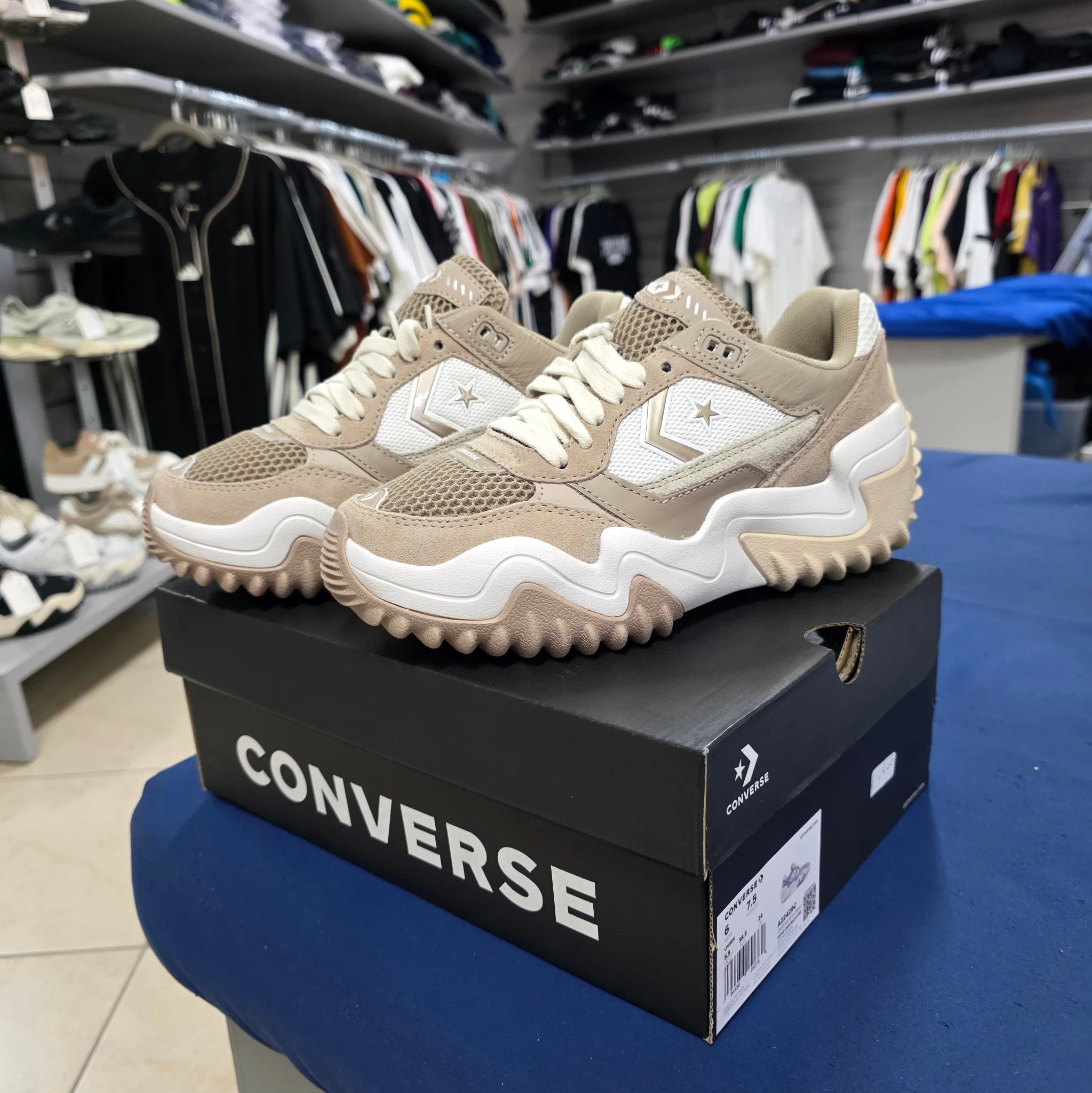 Converse WAVE MOTION TRAINER - BEIGE