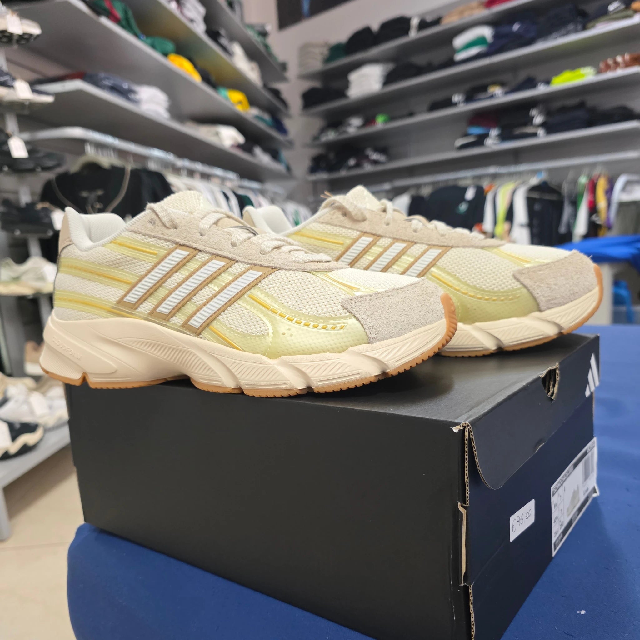 Scarpe Donna Adidas Technochaos 2000 - Beige