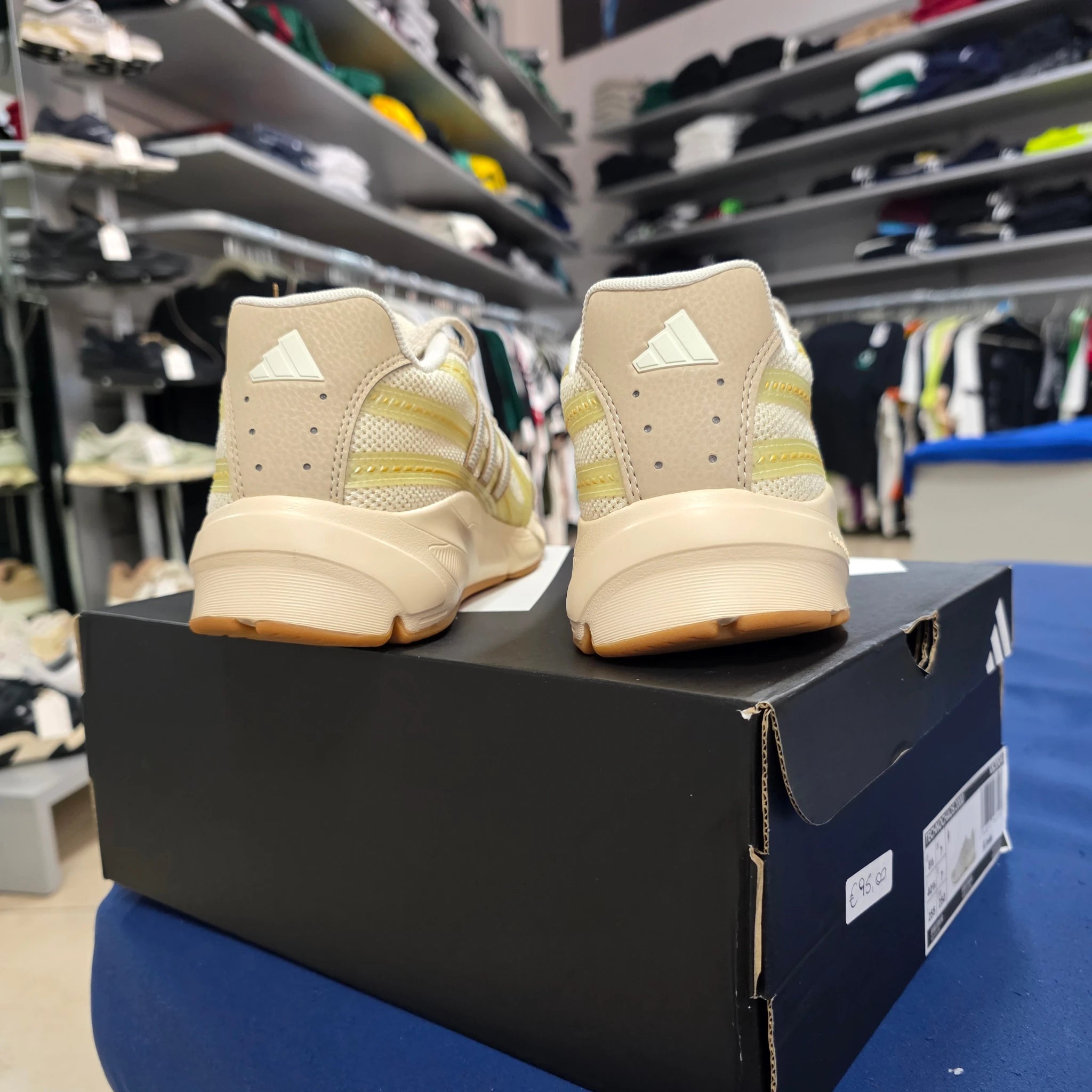 Scarpe Donna Adidas Technochaos 2000 - Beige