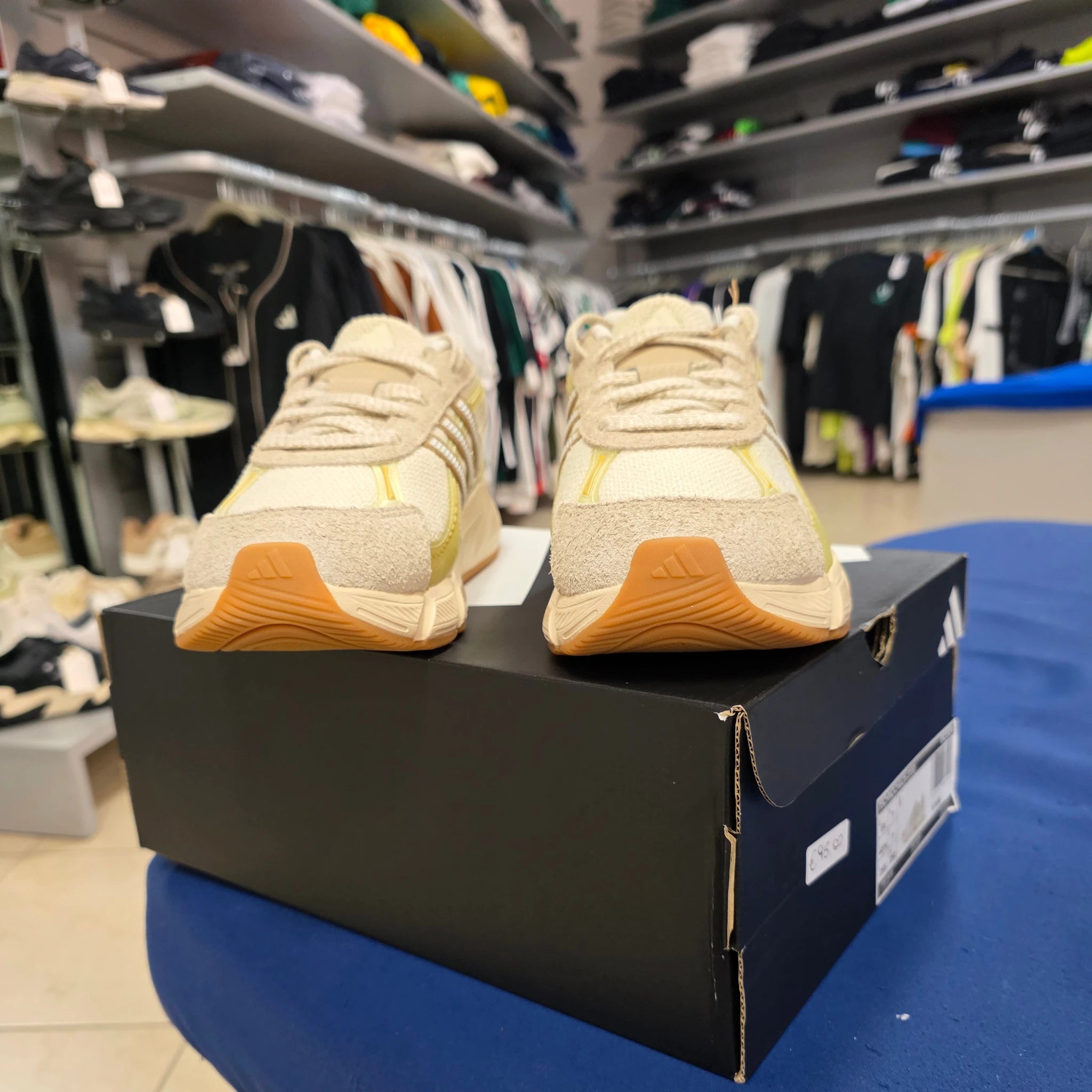 Scarpe Donna Adidas Technochaos 2000 - Beige