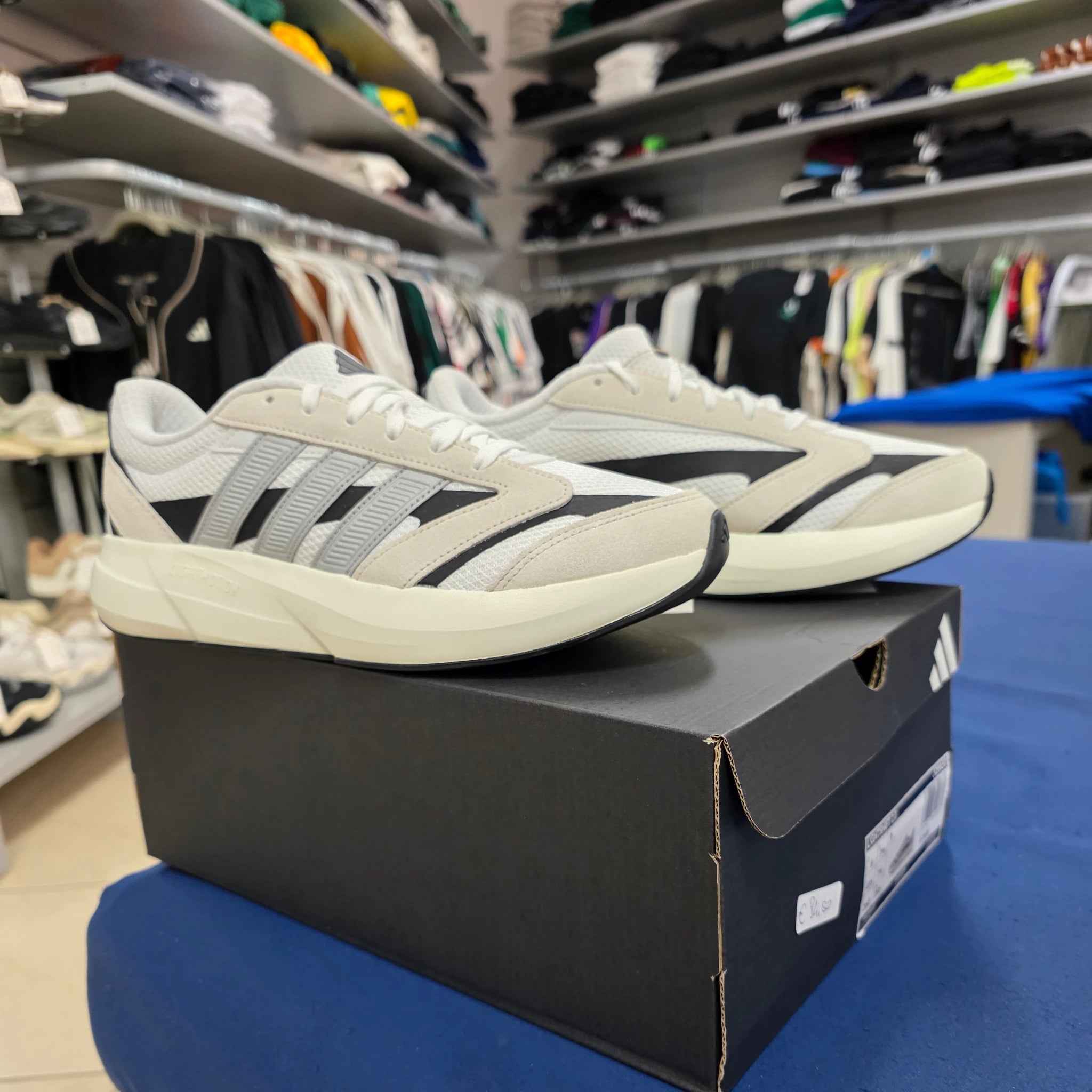 Scarpe Uomo Adidas Lightshift 2.0 - Bianco