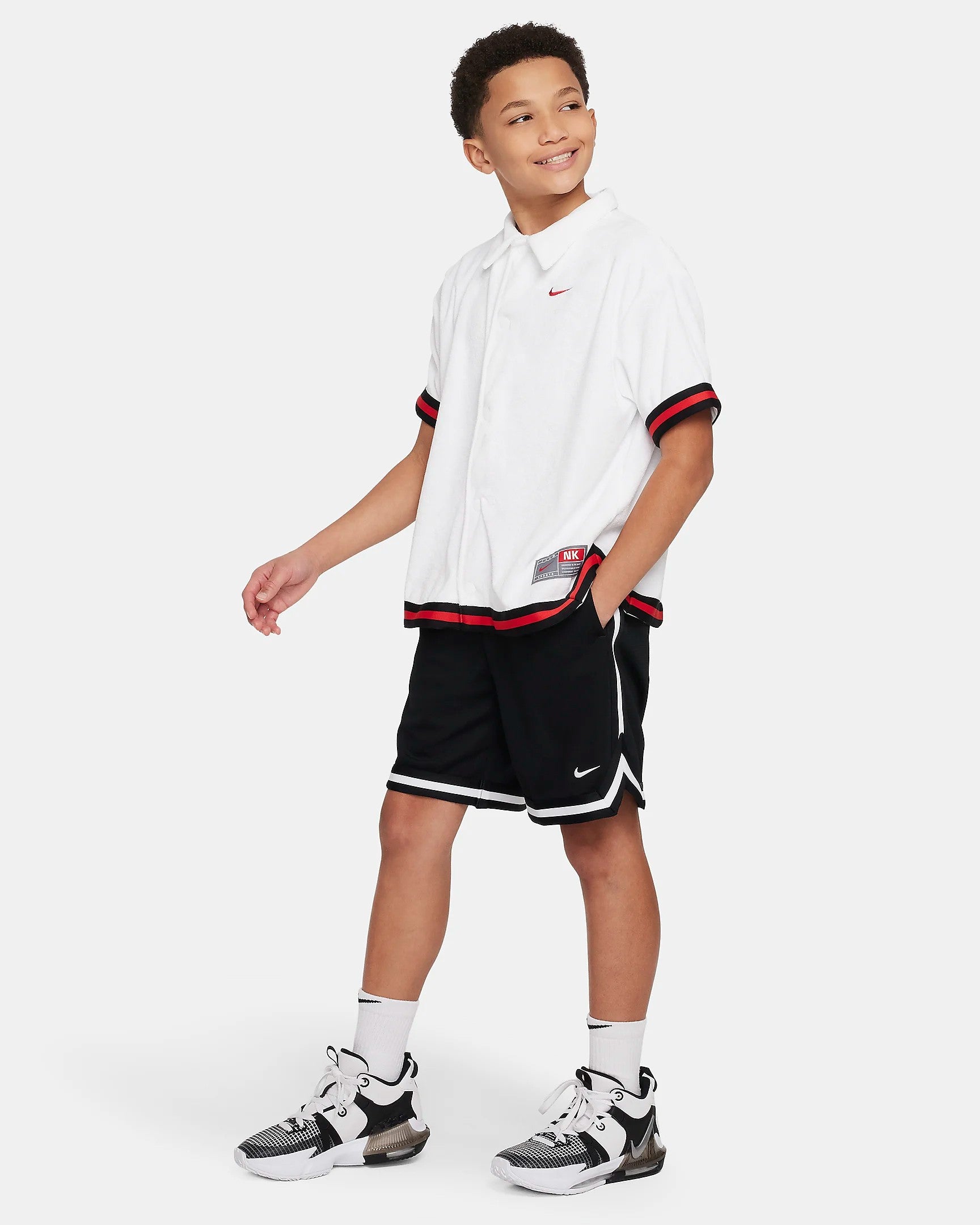 Pantaloncino ragazzo Nike Dri-FIT DNA - Nero