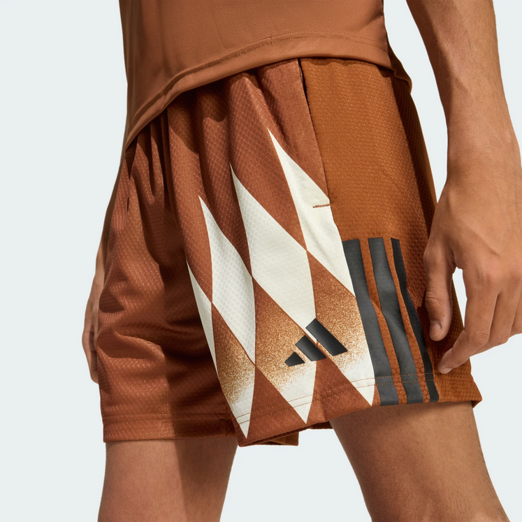 Pantaloncino Uomo Adidas HOUSE OF TIRO X  - MARRONE
