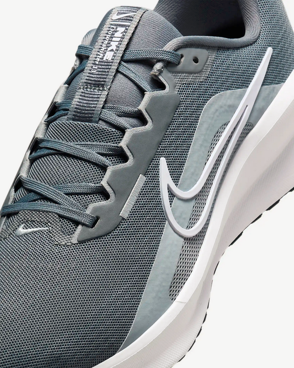 Scarpe Uomo Running Nike Downshifter 13 - Grigio