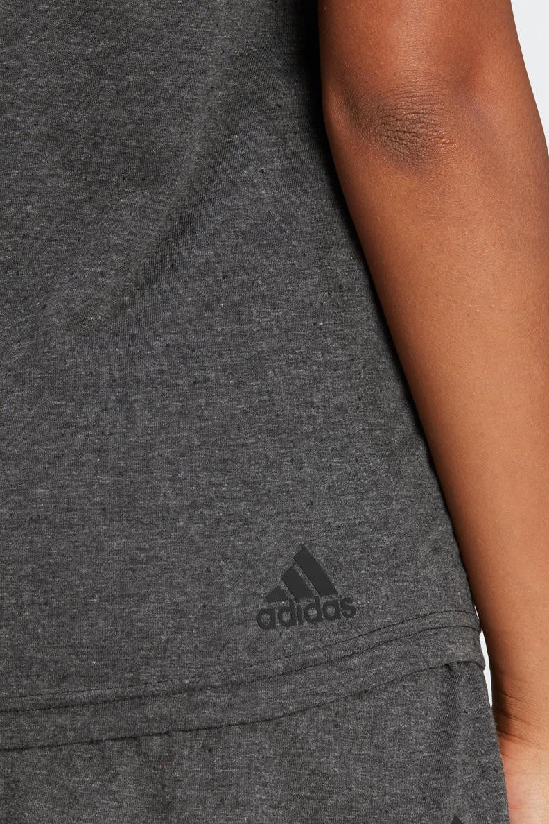 T-SHIRT DONNA ADIDAS FUTURE ICONS WINNERS 3.0 - GRIGIO
