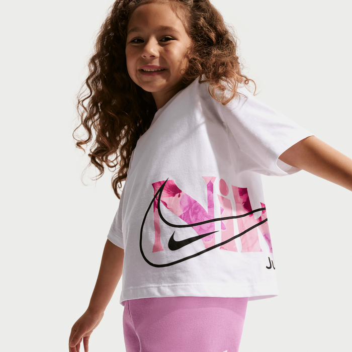 T-shirt Bambina Nike Move With Nature  - BIANCO