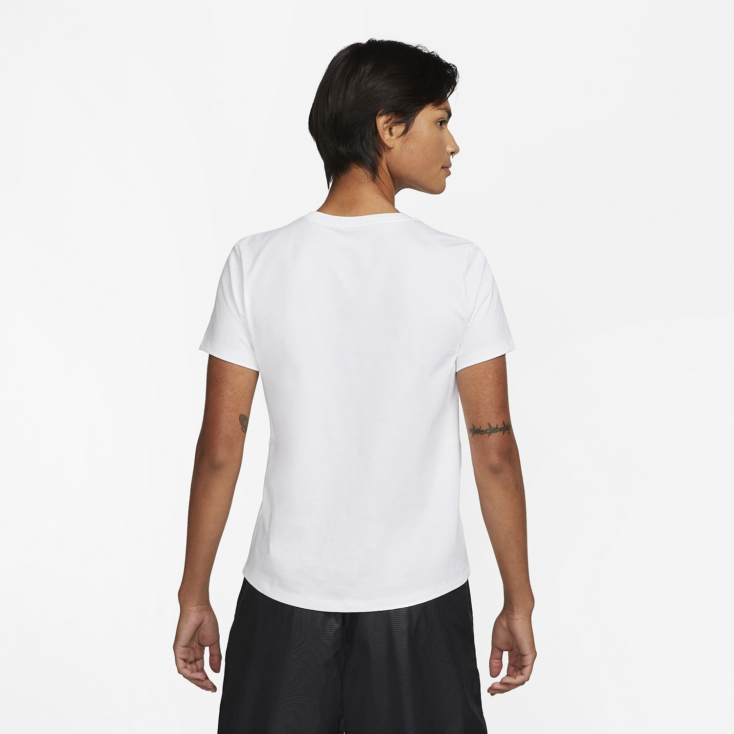 T-SHIRT DONNA NIKE SPORTSWEAR ESSENTIALS BIANCA IN COTONE
